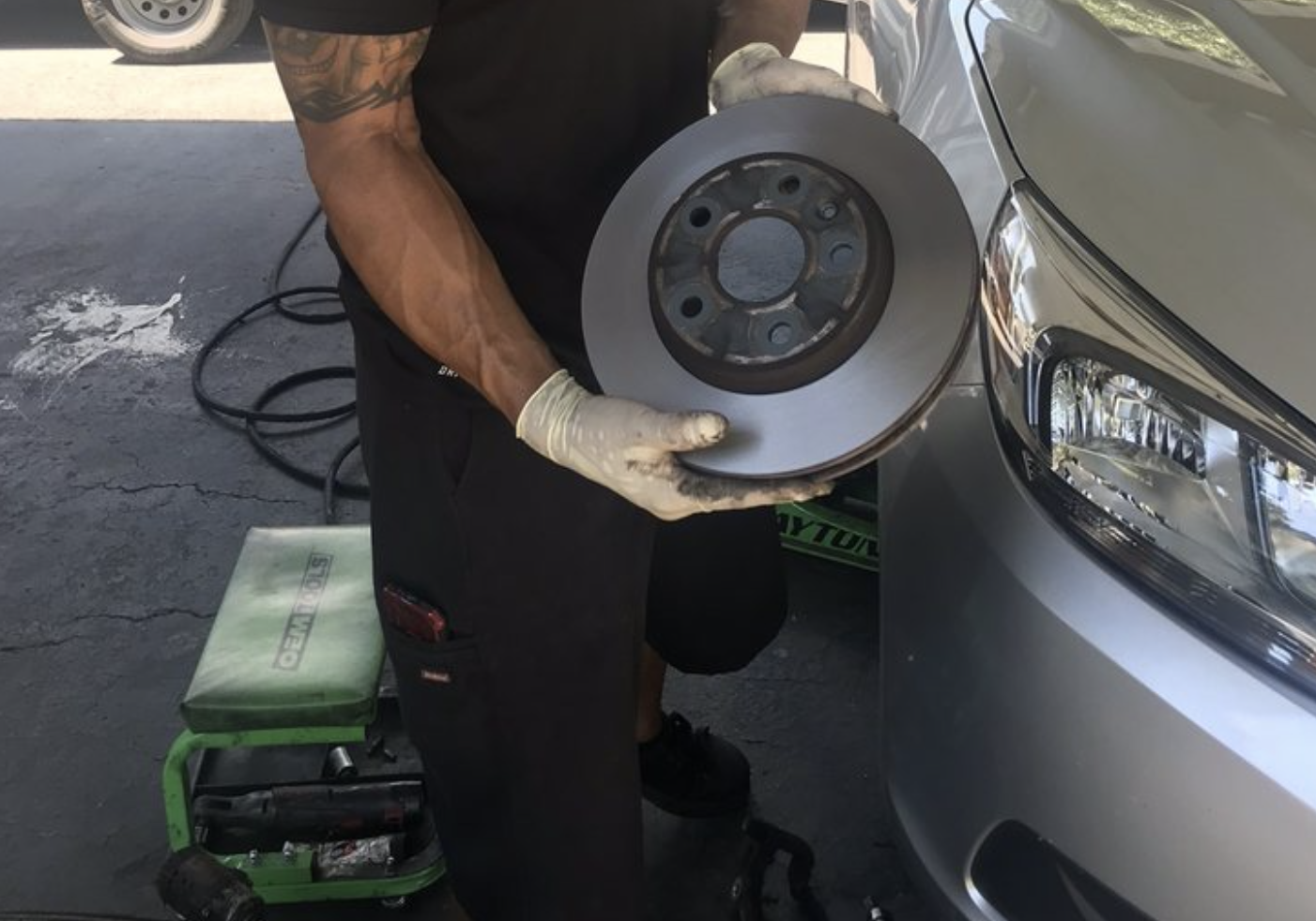 this image shows brake service in Fort Lauderdale, FL